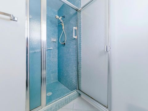 Tiny photo for 2020 SW 17th Avenue, Boynton Beach, FL 33426 (MLS # B26021851)