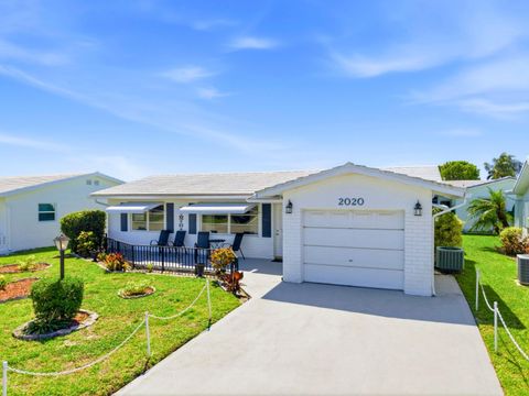 Tiny photo for 2020 SW 17th Avenue, Boynton Beach, FL 33426 (MLS # B26021851)