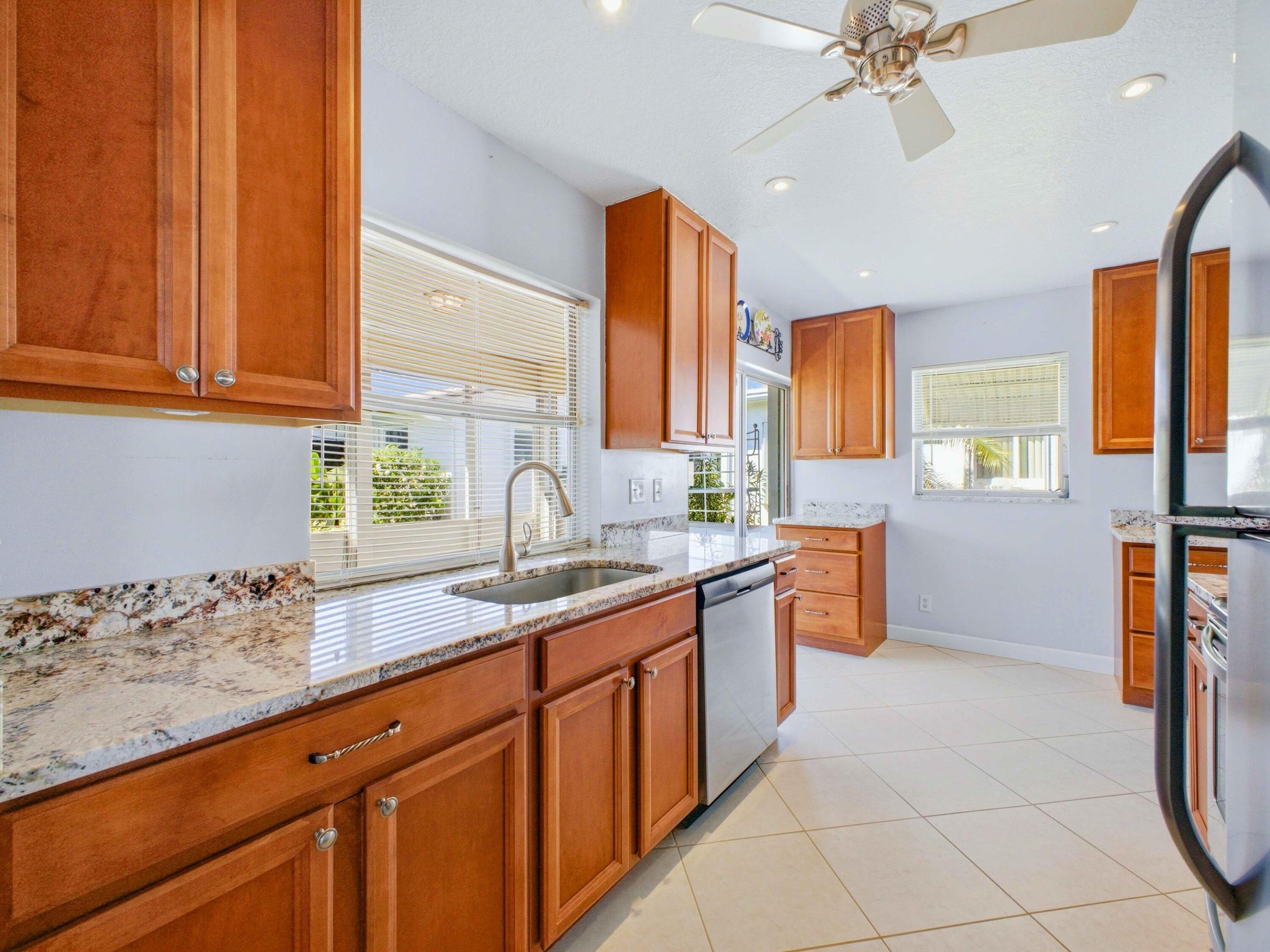 PALM BEACH LEISUREVILLE SEC 10 - Residential