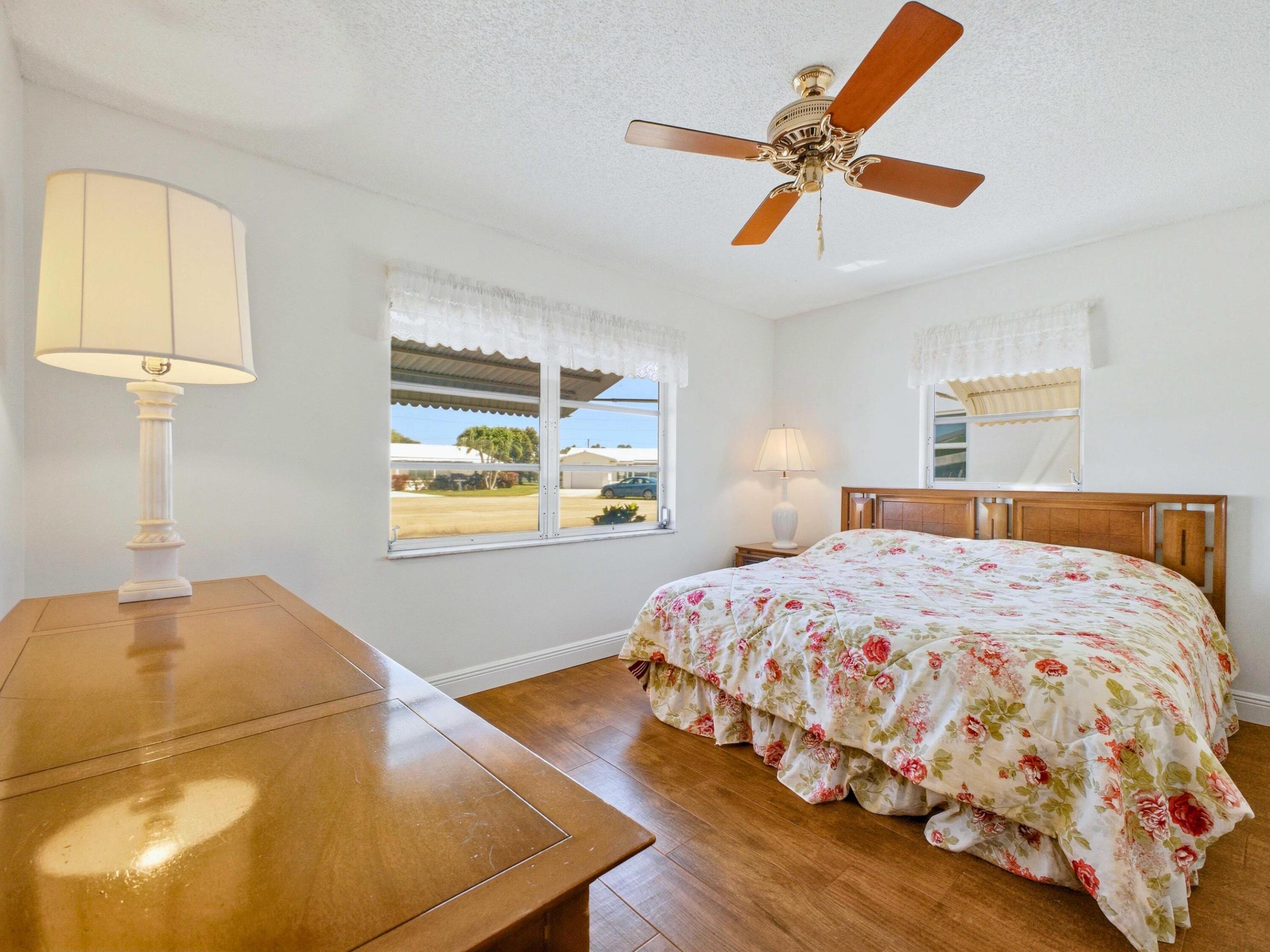 PALM BEACH LEISUREVILLE SEC 10 - Residential