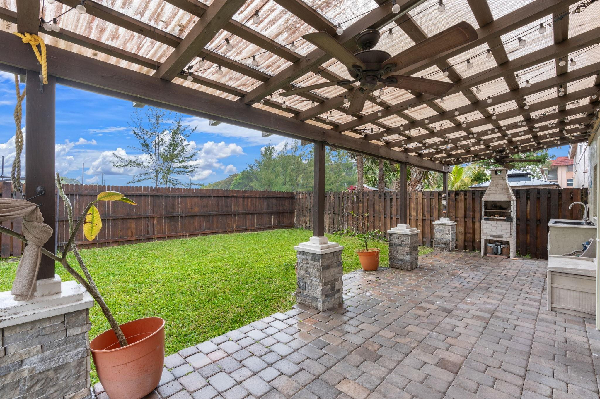 Holiday Spgs Village Sec - Residential