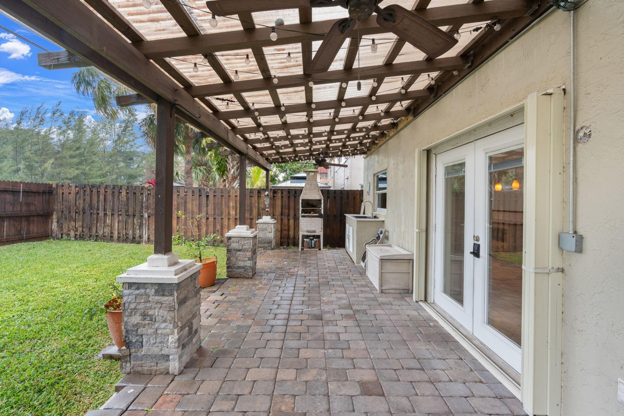 Holiday Spgs Village Sec - Residential