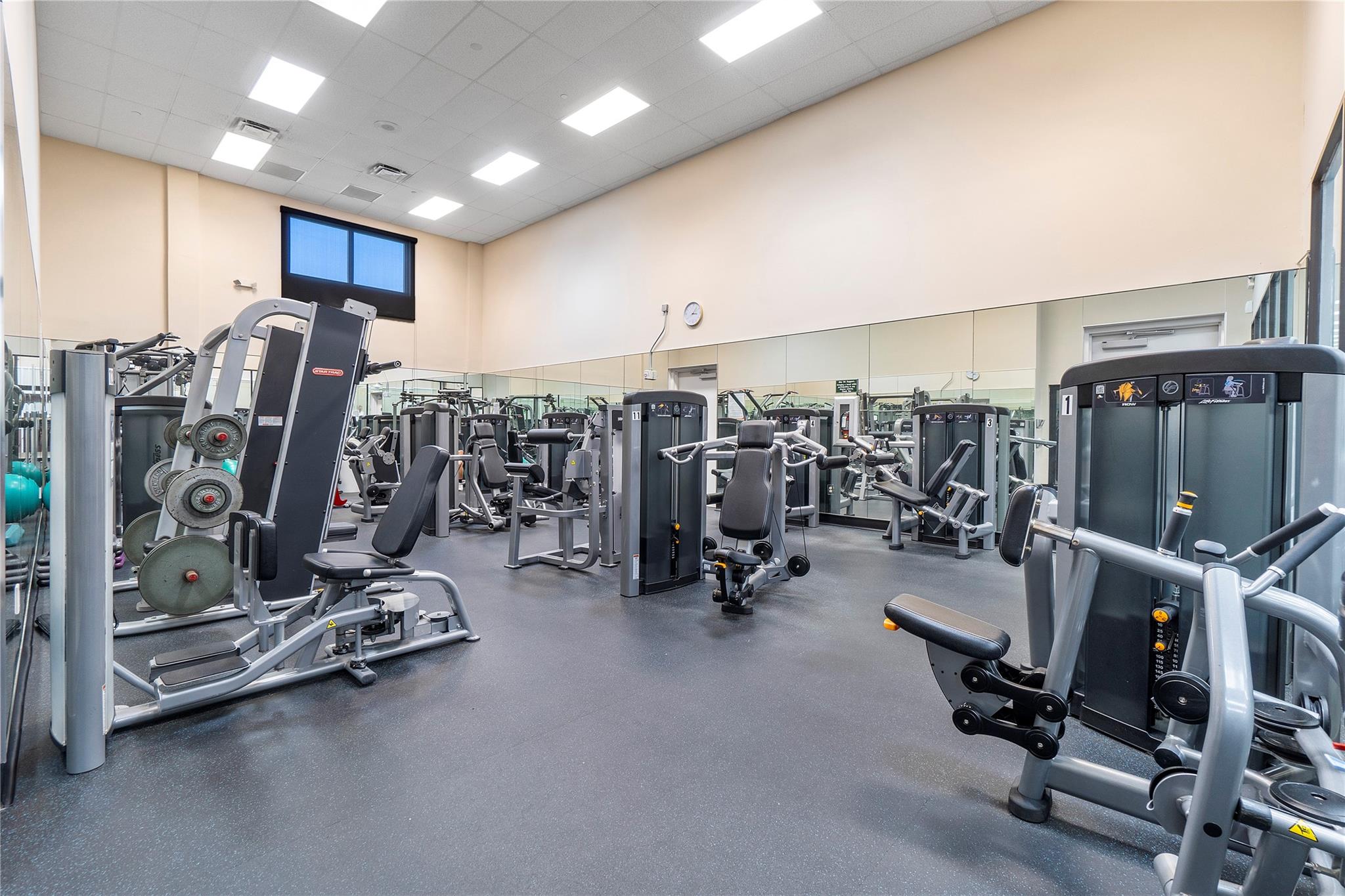 Kings Point Weldon Condo - Residential