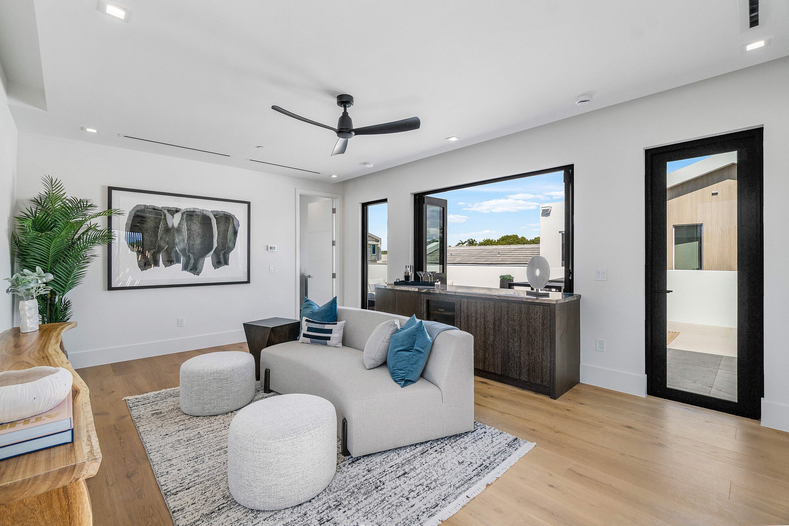 SOPHIA FREY - Residential