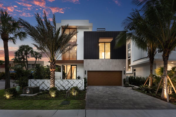 810 PALM TRL, DELRAY BEACH, FL 33483 - Image d978236cd545e600452ad3868a08b2d0/1242975870