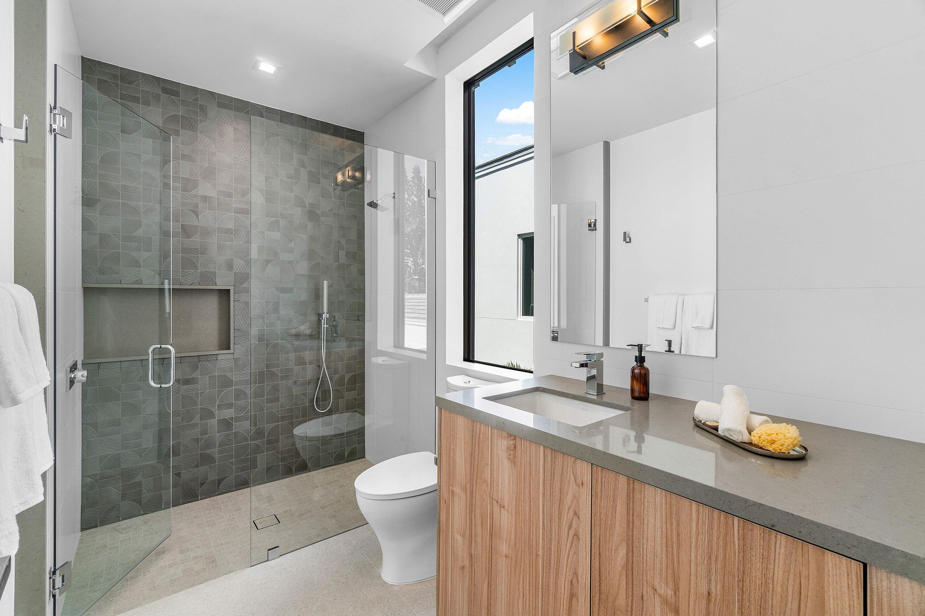 SOPHIA FREY - Residential