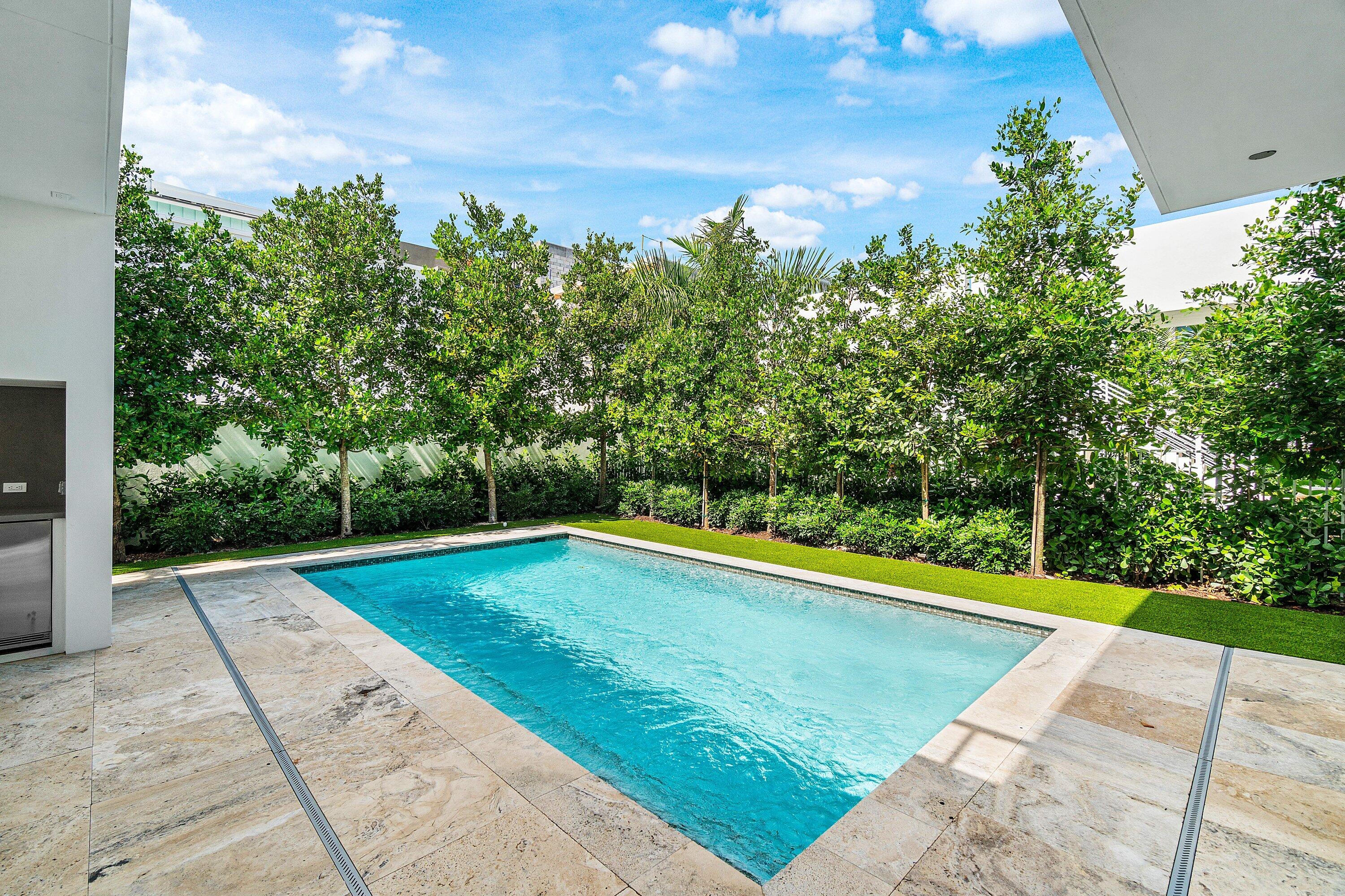 SOPHIA FREY - Residential