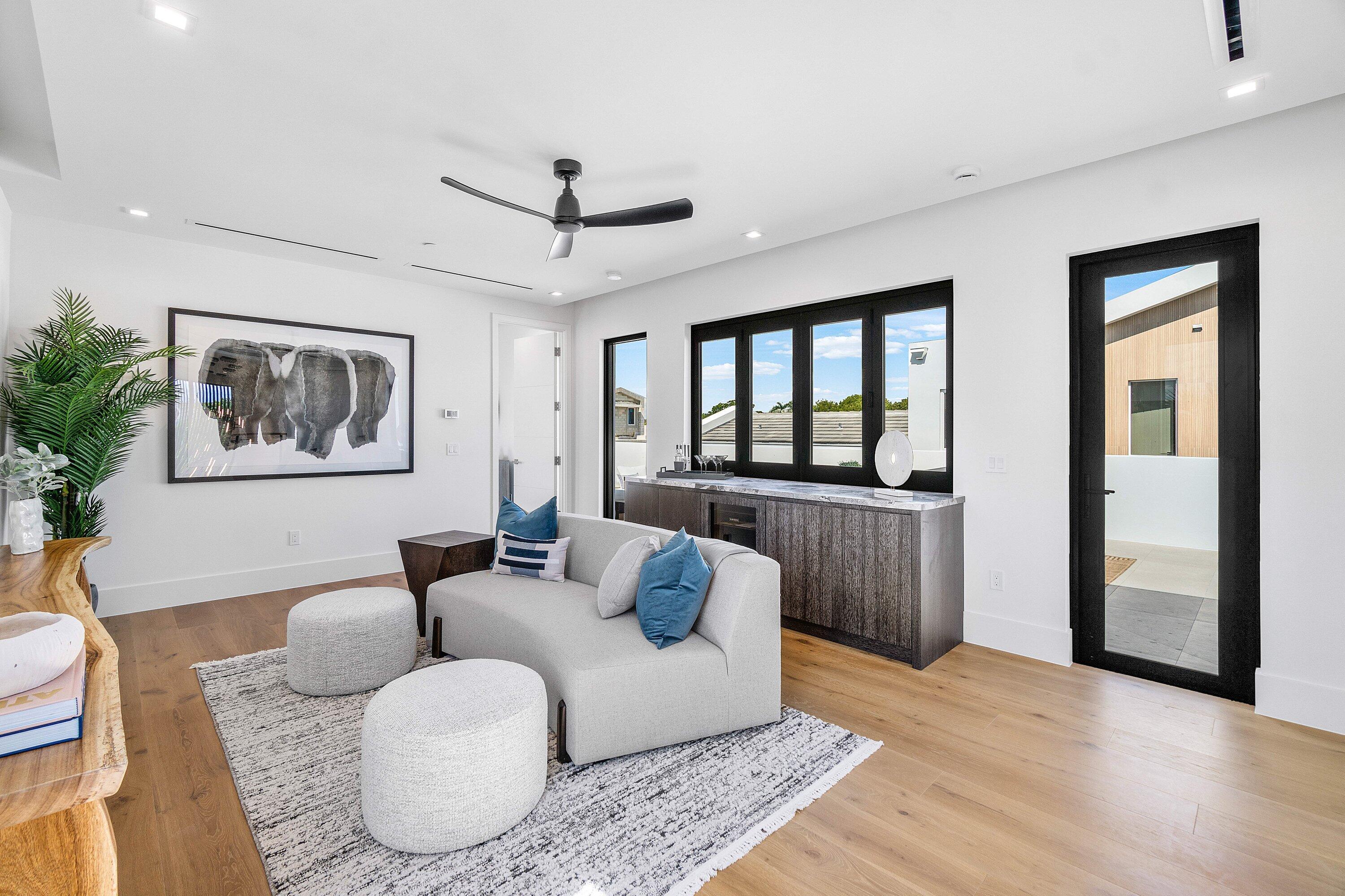 SOPHIA FREY - Residential