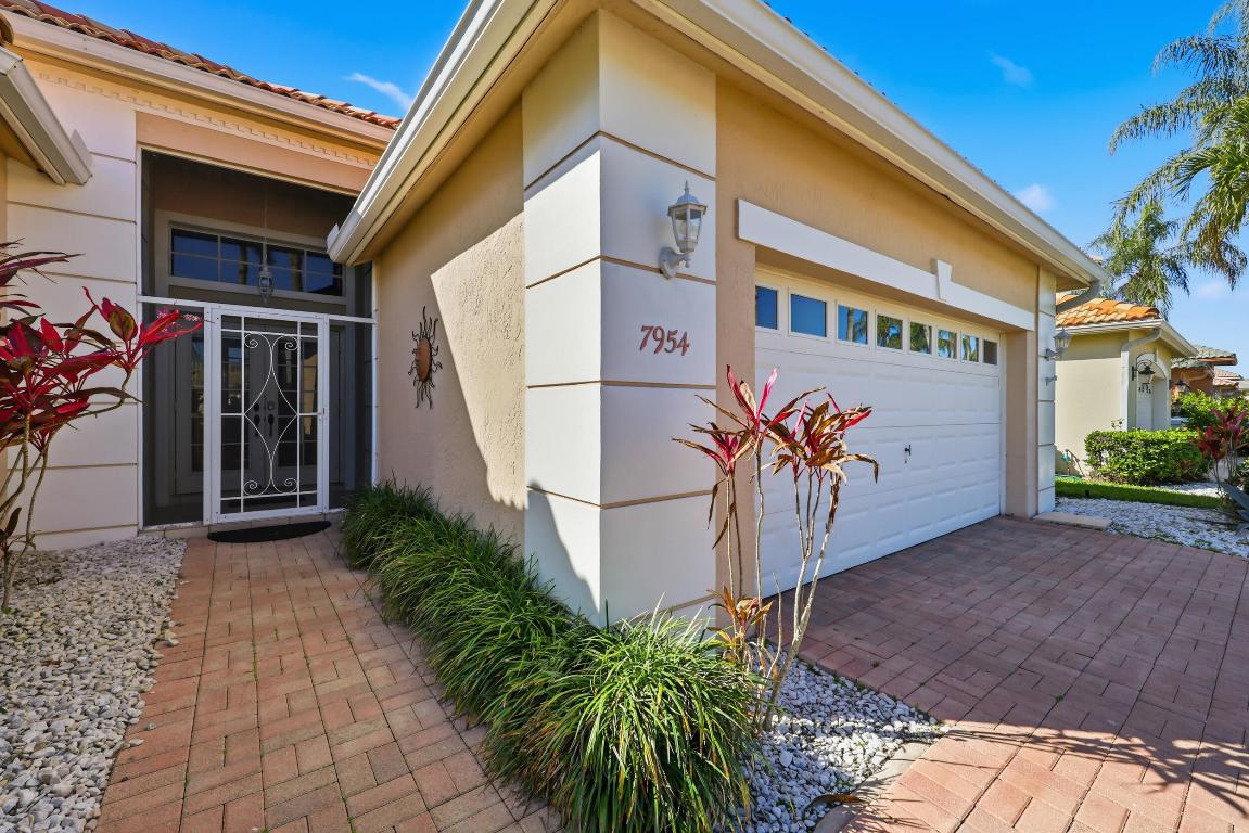 HOBE SOUND GOLF CLUB - Residential