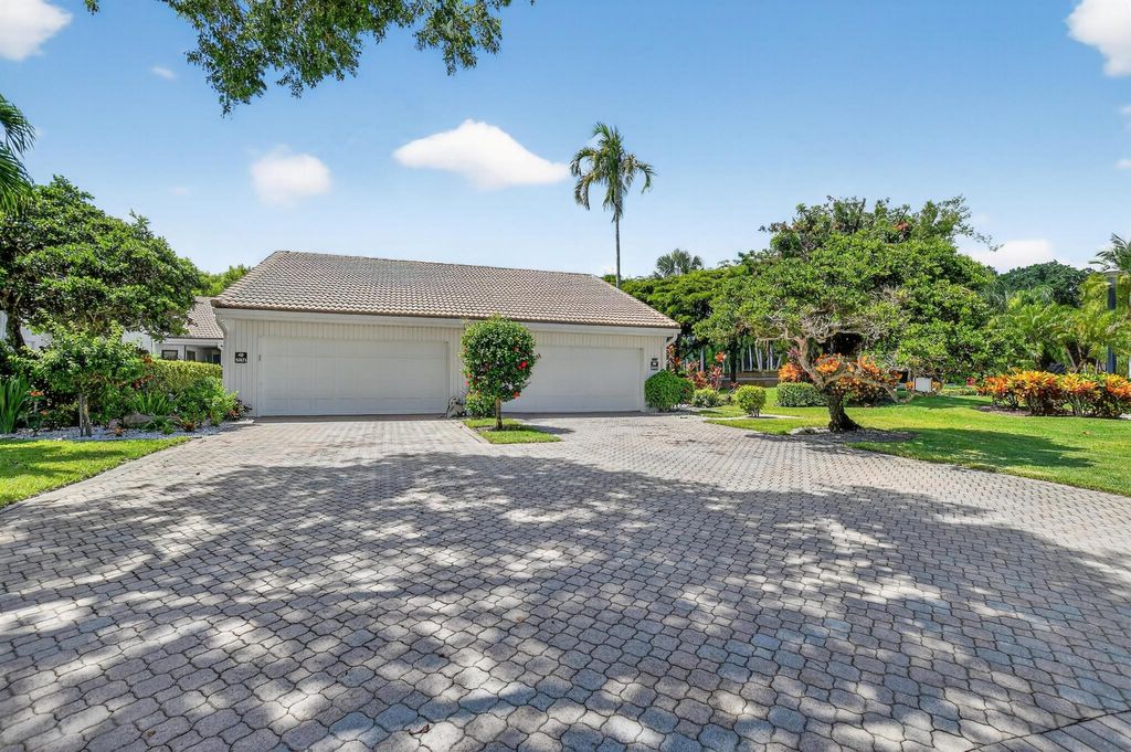 Photo of 19890 Sawgrass Lane #5804, Boca Raton, FL 33434 (MLS # R11120821)