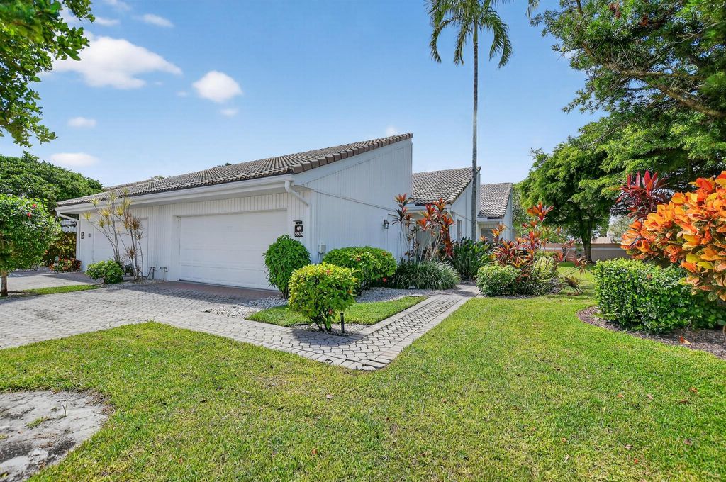 Photo of 19890 Sawgrass Lane #5804, Boca Raton, FL 33434 (MLS # R11120821)