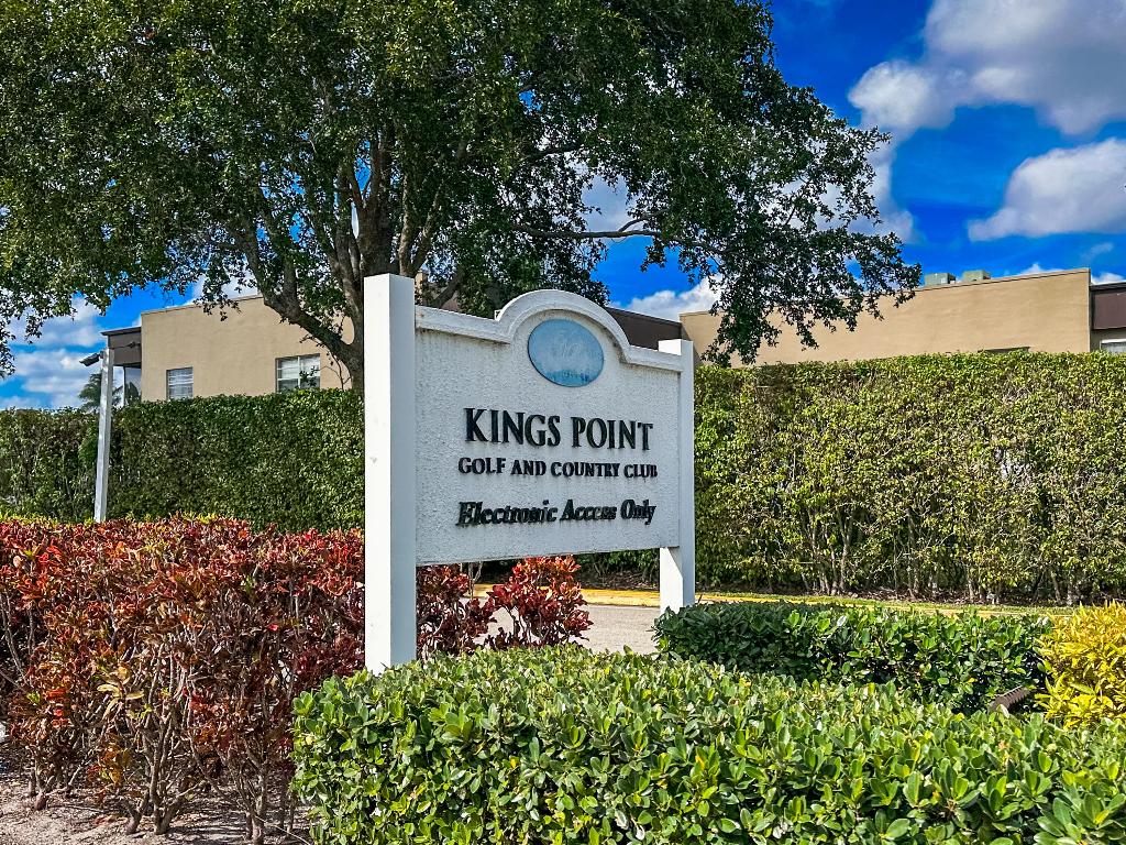 KINGS POINT FLANDERS CONDOS - Residential