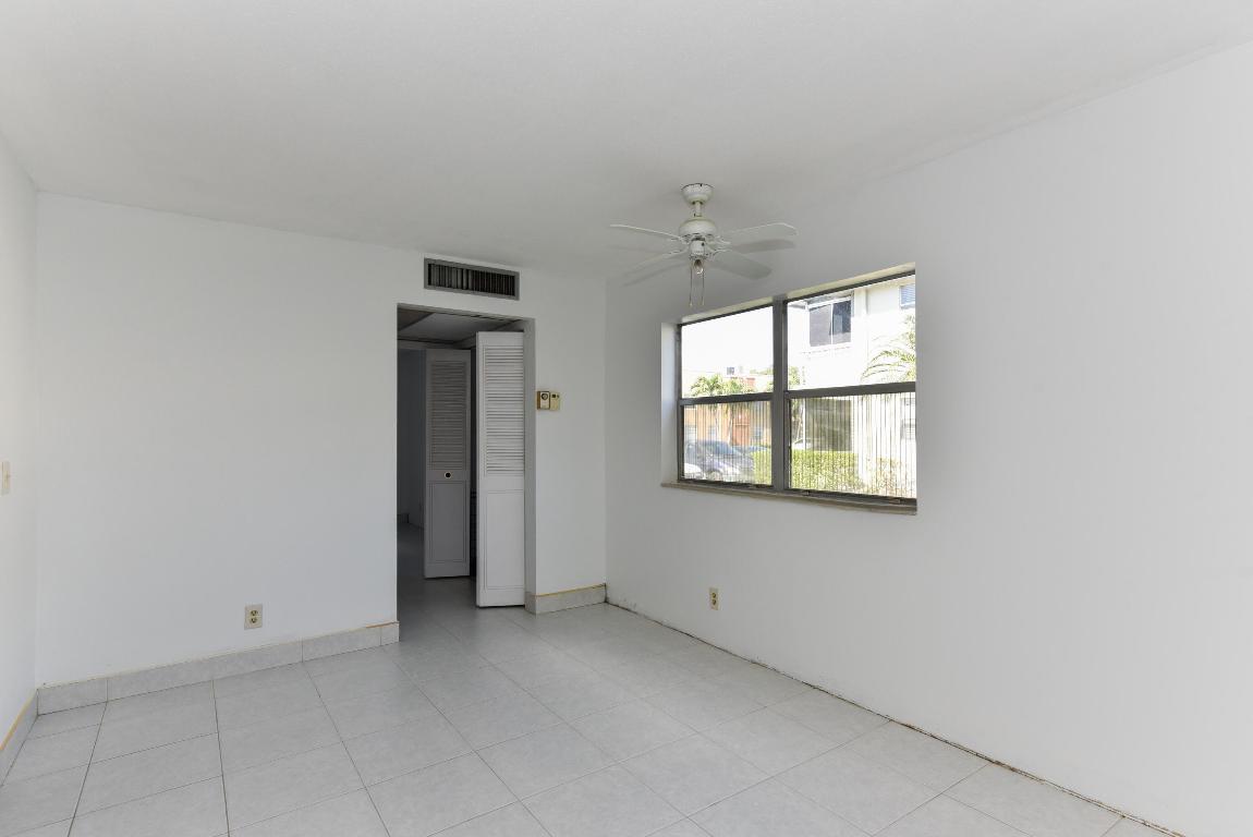 KINGS POINT FLANDERS CONDOS - Residential