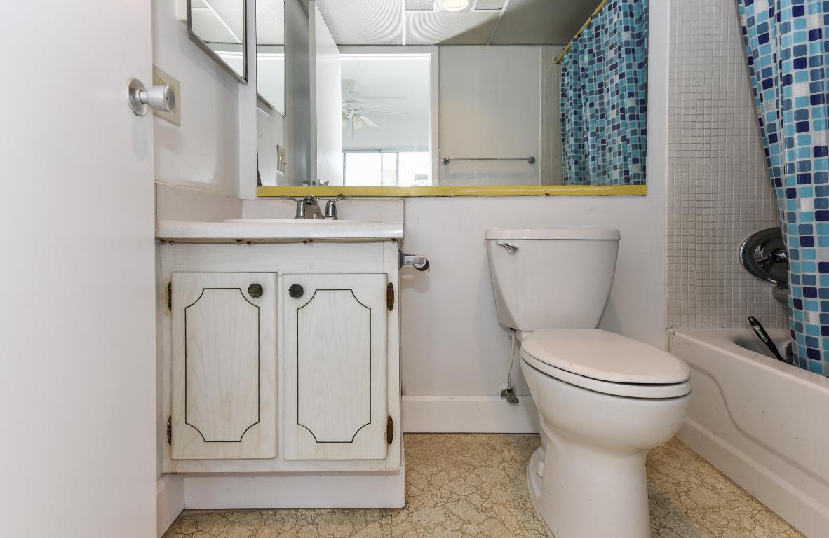 KINGS POINT FLANDERS CONDOS - Residential