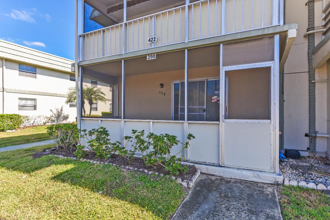 KINGS POINT FLANDERS CONDOS - Residential