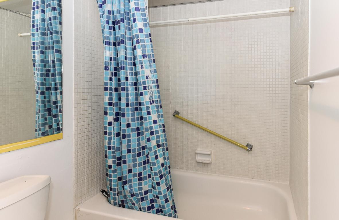 KINGS POINT FLANDERS CONDOS - Residential