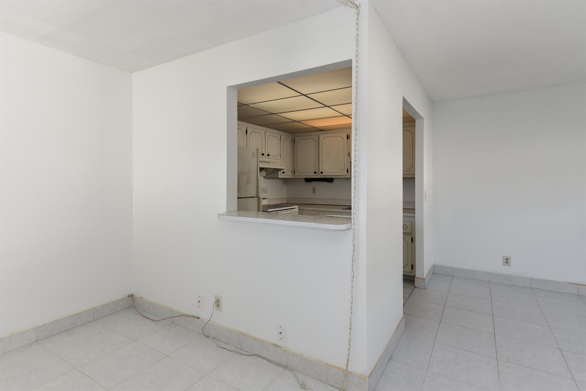 KINGS POINT FLANDERS COND - Residential