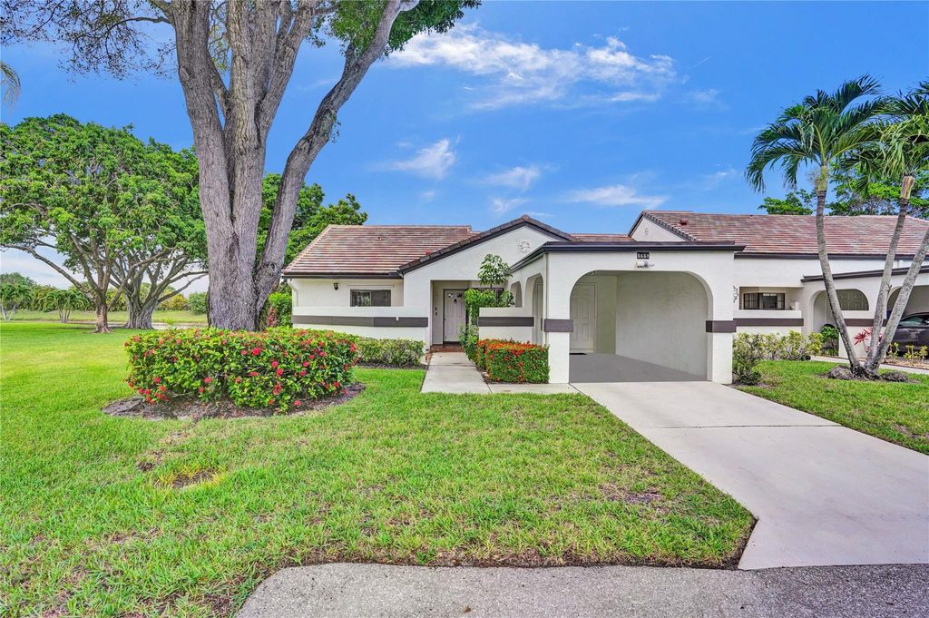 Photo of 5658 Parkwalk Circle, Boynton Beach, FL 33472 (MLS # F10514978)