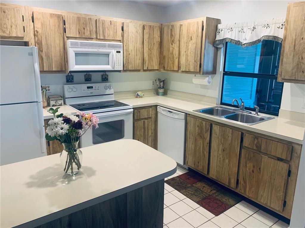 Tradewinds at Dos Lagos - Residential