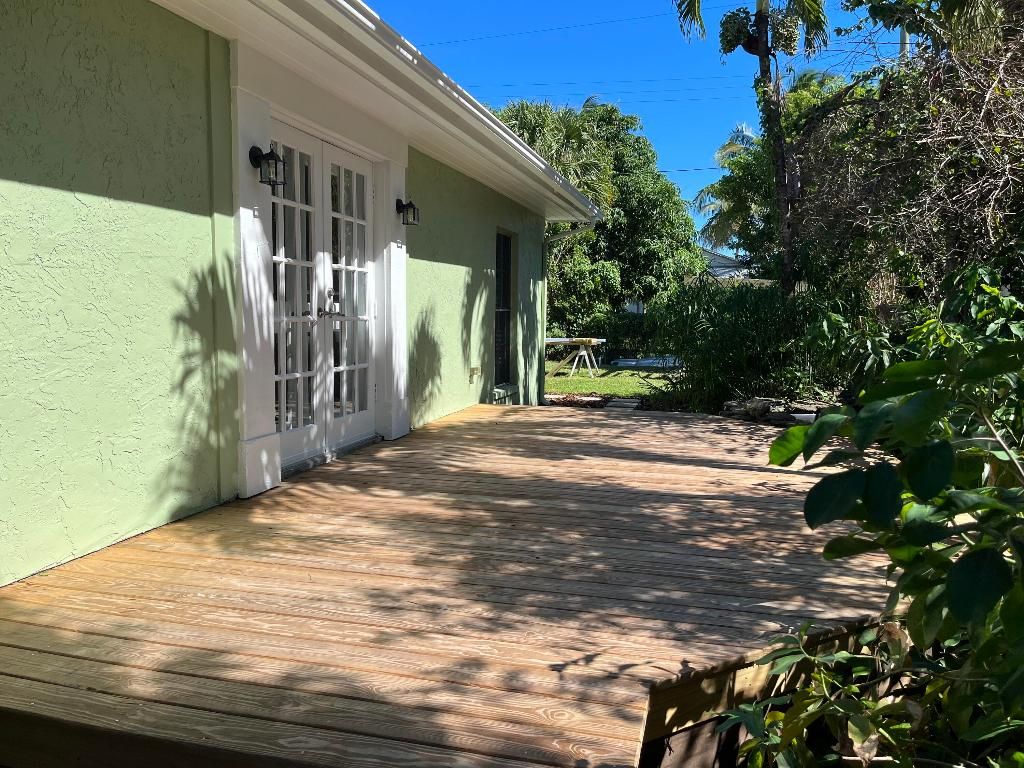 Photo of 5089 SE Jack Avenue, Stuart, FL 34997 (MLS # R10946964)