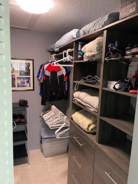 GOLDEN LAKES VILLAGE CONDO 1 THRU 13-A - Residential Lease