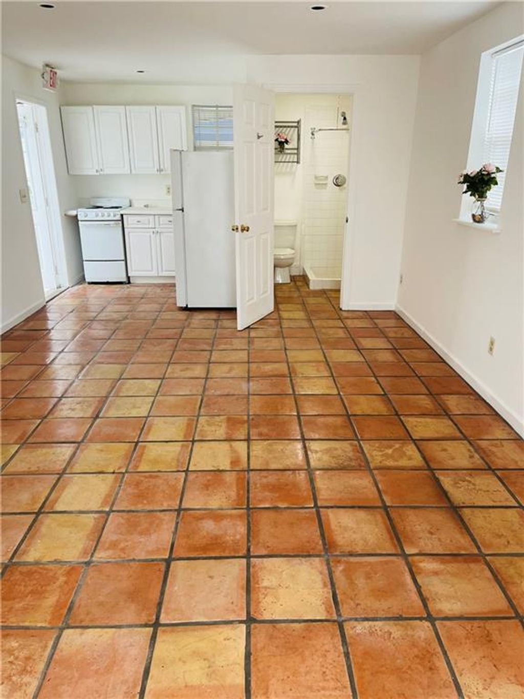 Photo of 104 NE 4th Ave, Delray Beach, FL 33483 (MLS # F10291352)