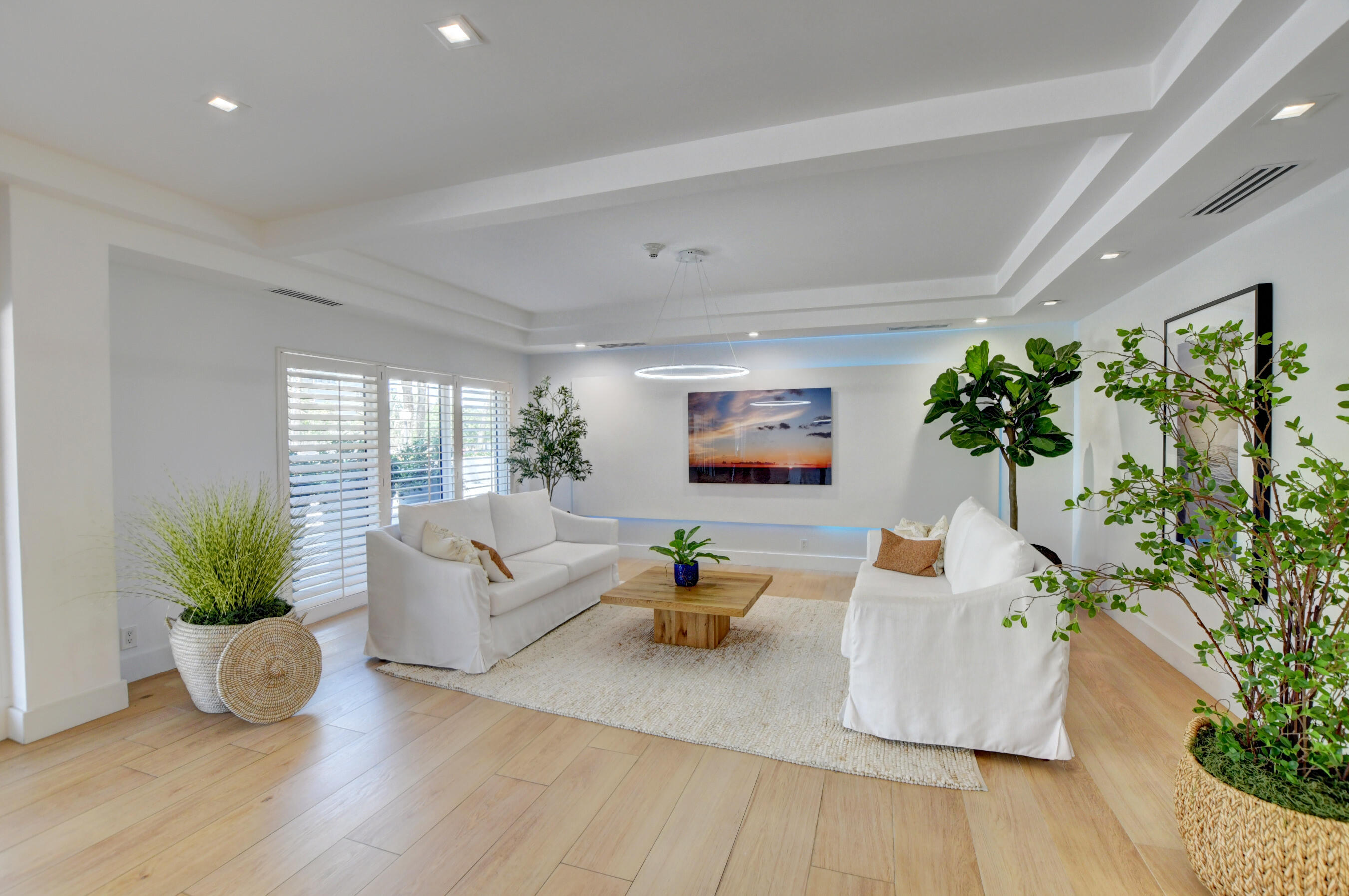 OCEAN REEF TOWERS INC CONDO - Residential Lease