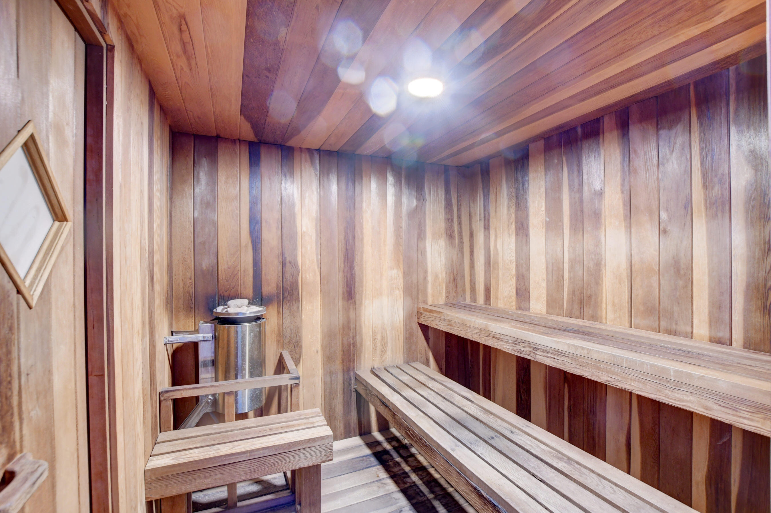 OCEAN REEF TOWERS INC CONDO - Residential Lease