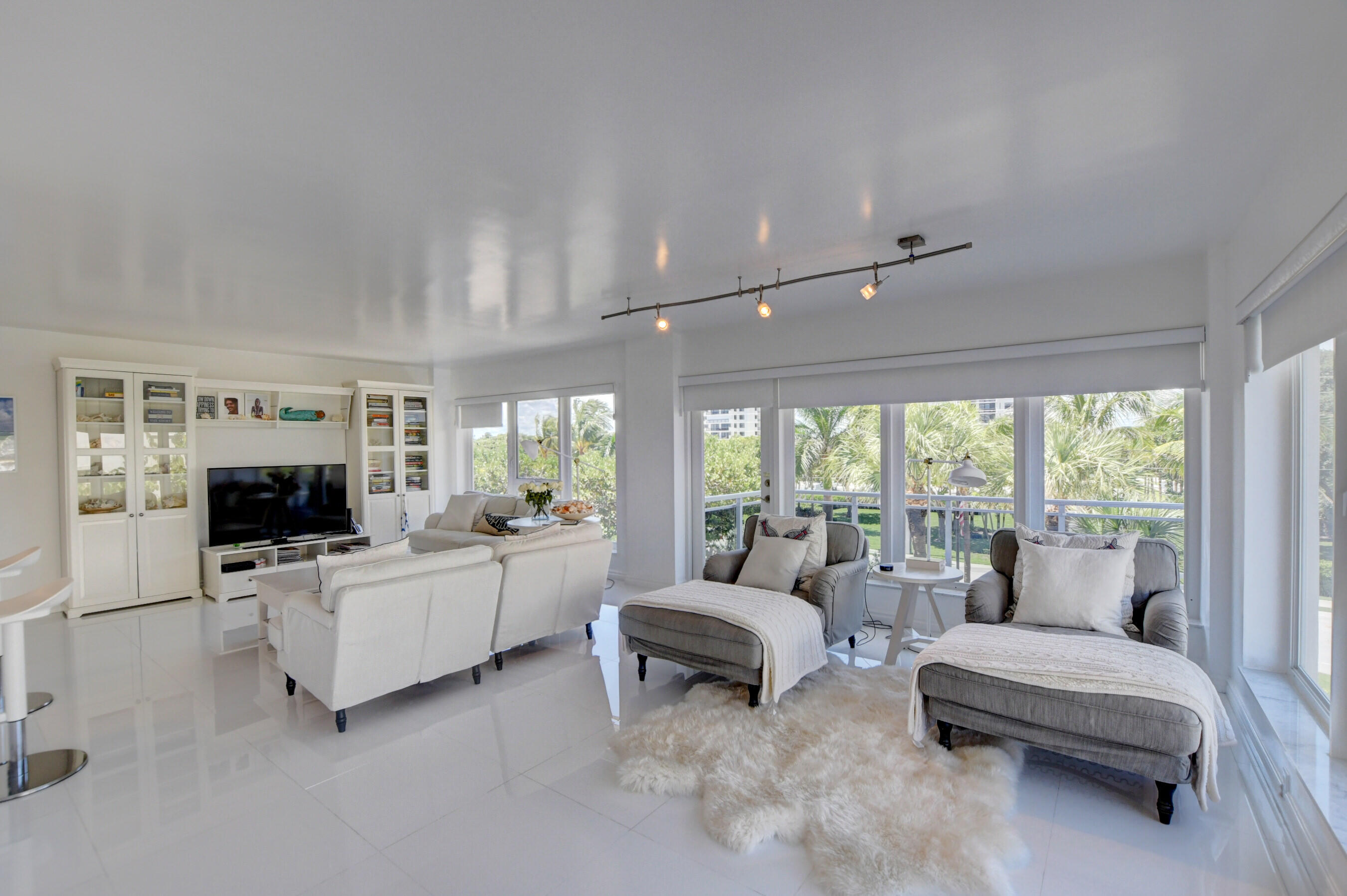 OCEAN REEF TOWERS INC CONDO - Residential Lease