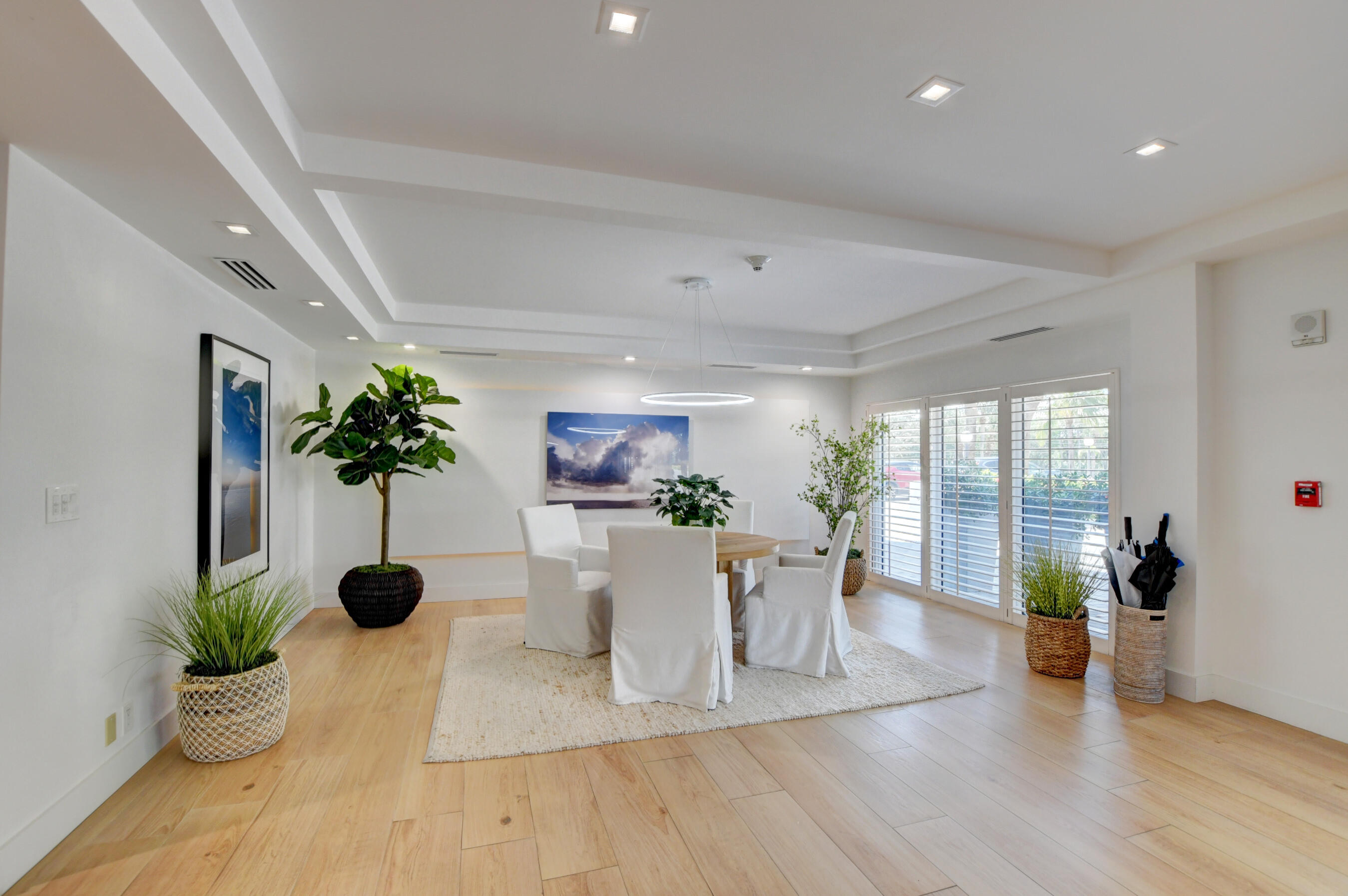 OCEAN REEF TOWERS INC CONDO - Residential Lease