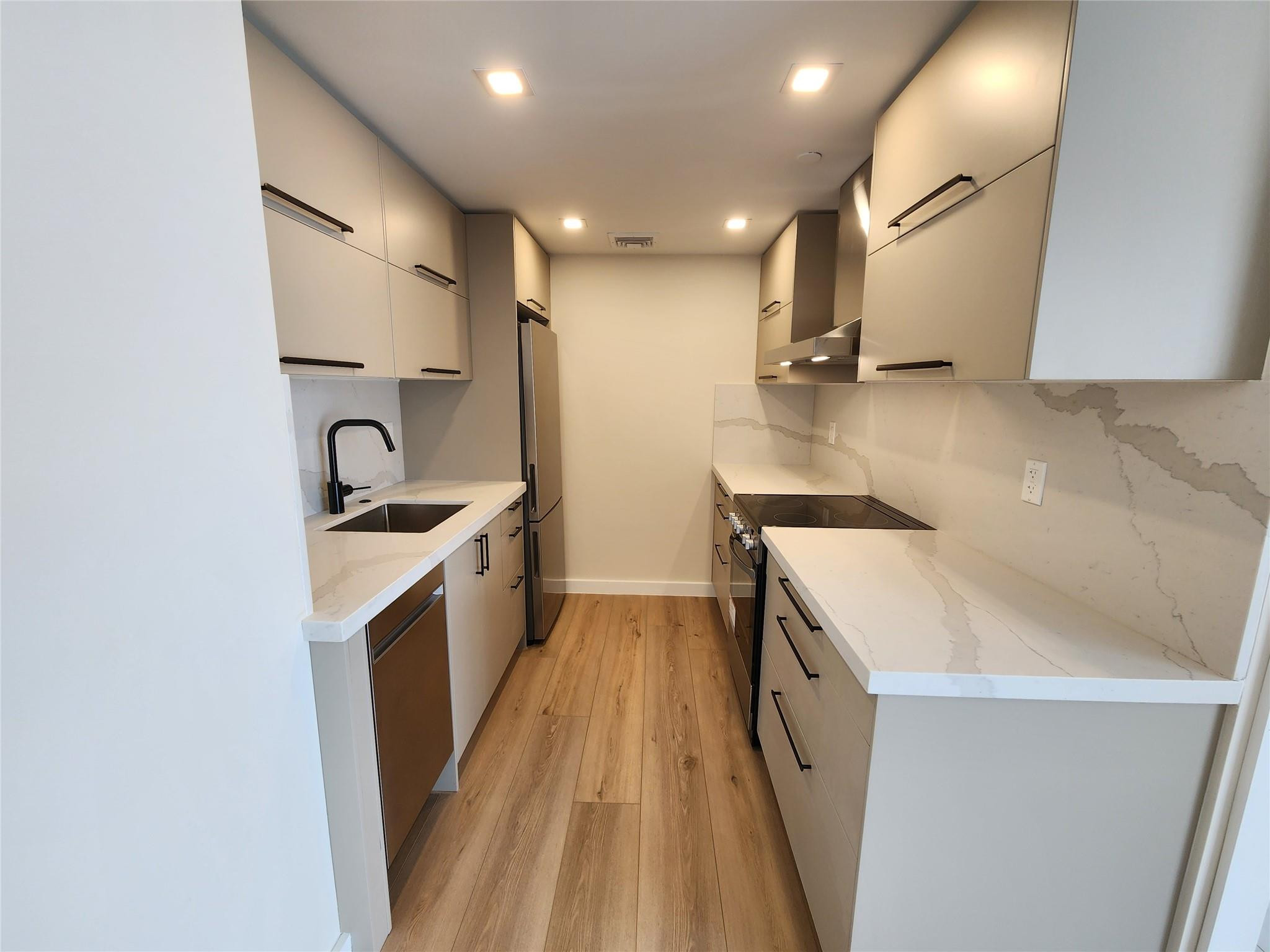 HOME TOWER - Residential