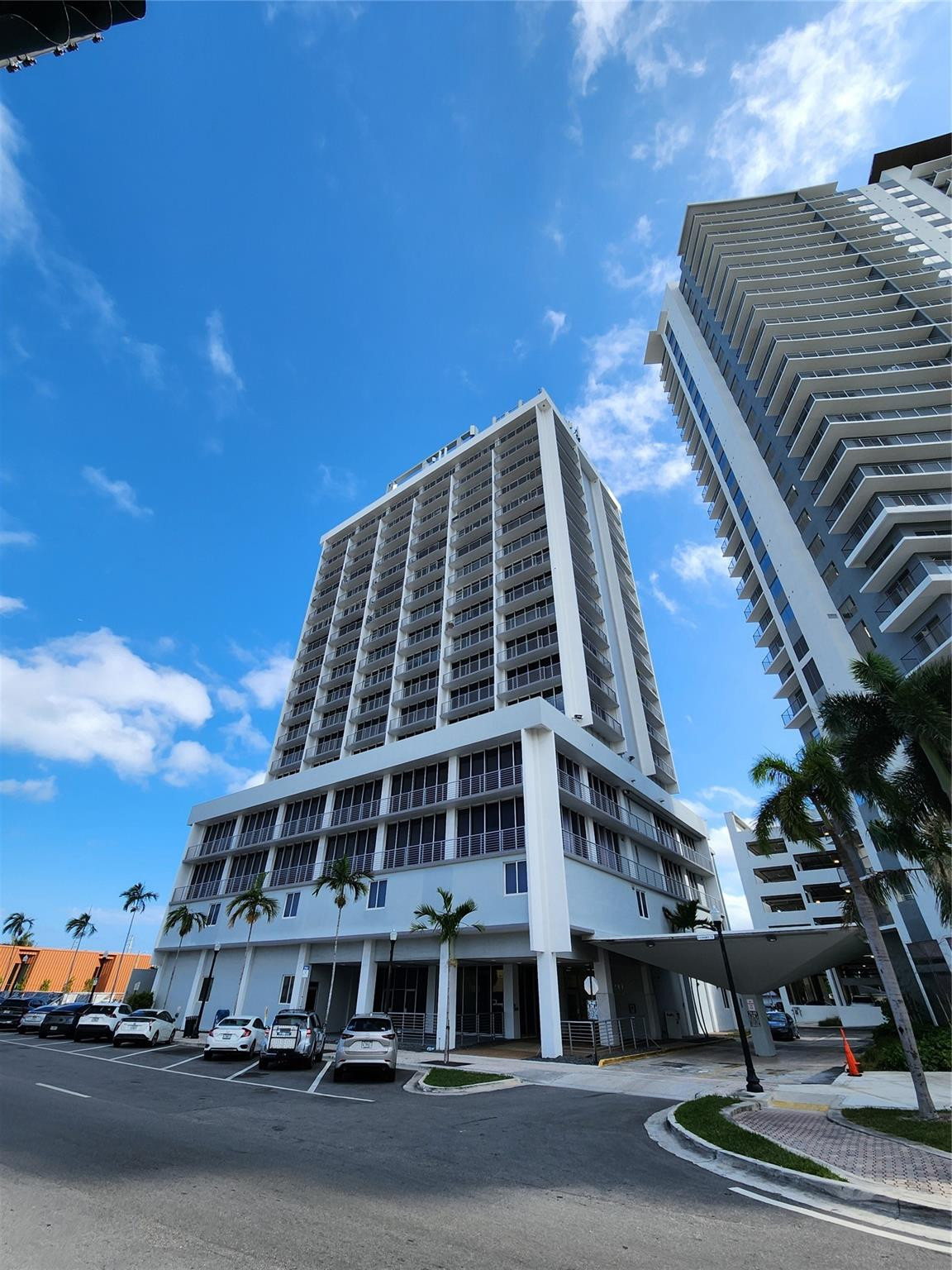 HOME TOWER - Residential