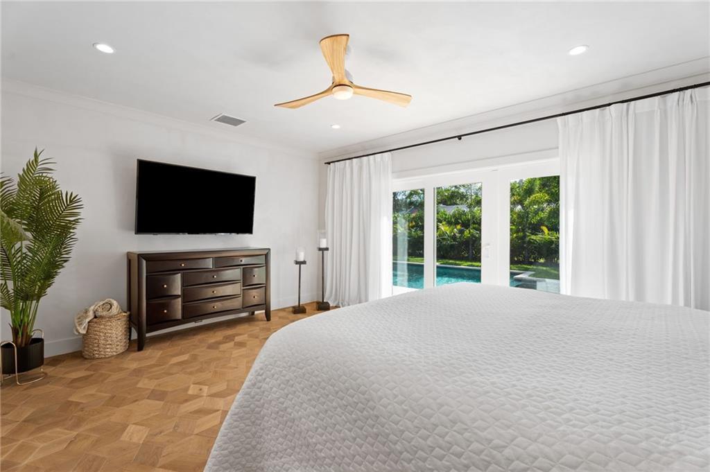 FLAG POINT SHORES - Residential