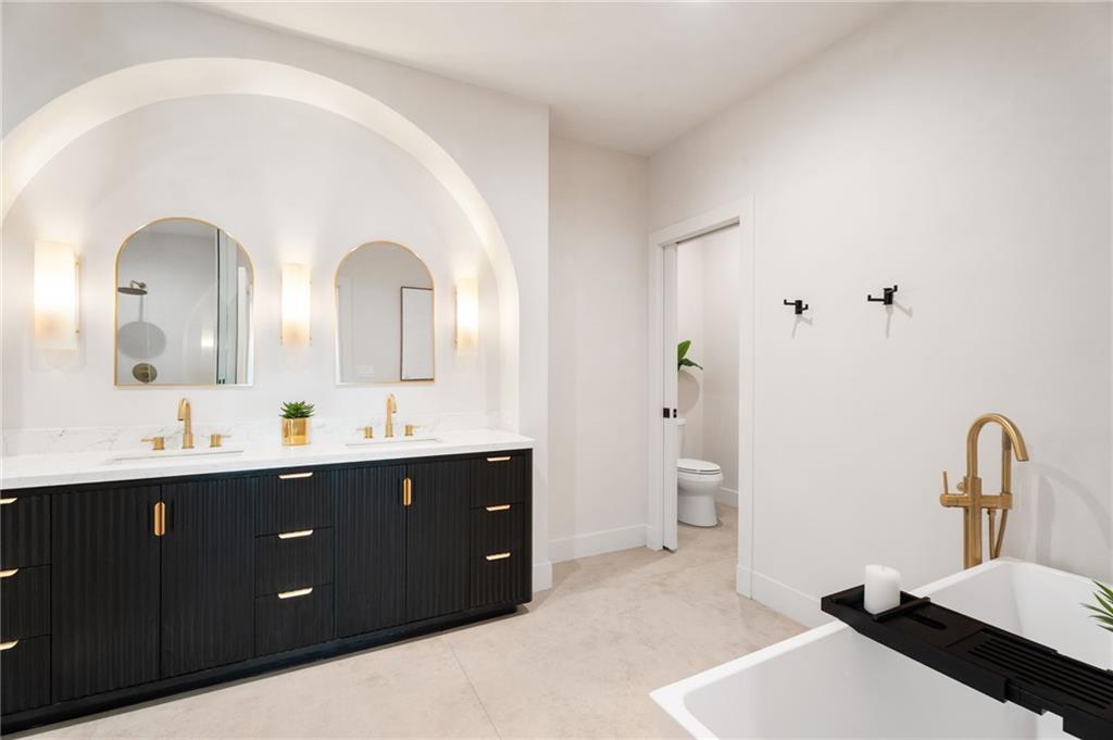 FLAG POINT SHORES - Residential