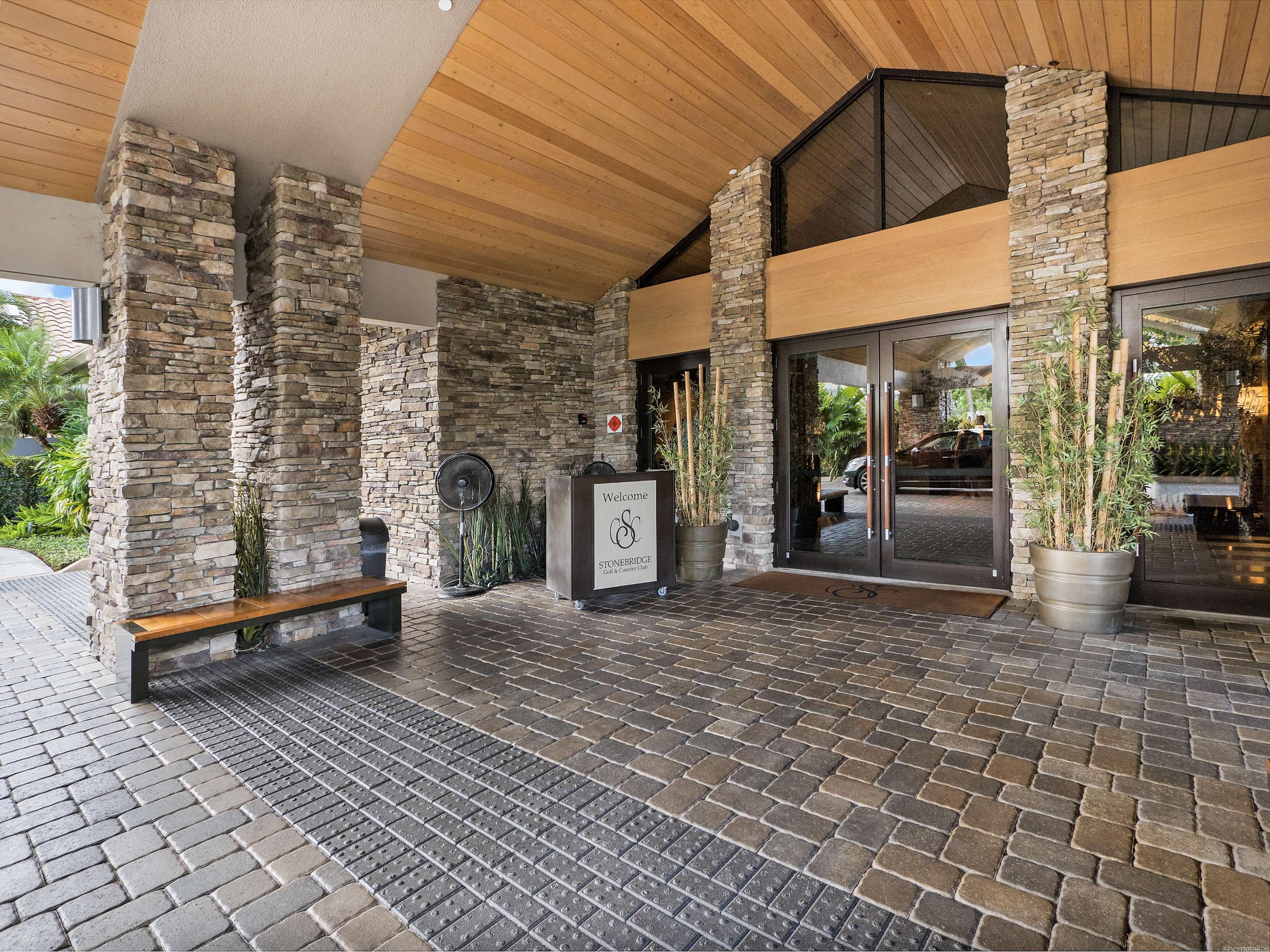 STONEBRIDGE - Residential