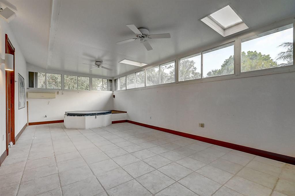 JOHNS COMPOSITE 1 - Residential