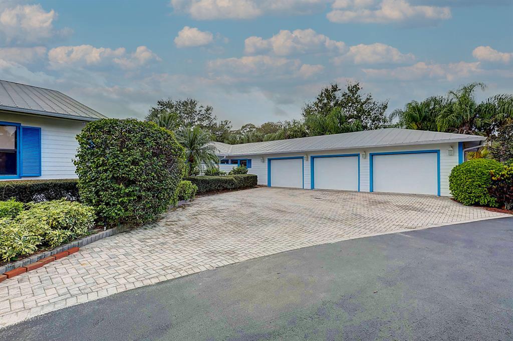 JOHNS COMPOSITE 1 - Residential