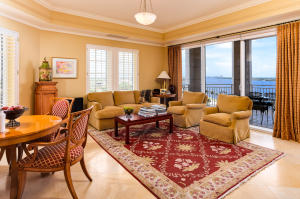 ONE WATERMARK PLACE OF THE PALM BEACHES - Residential