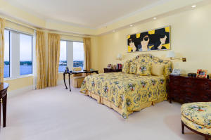 ONE WATERMARK PLACE OF THE PALM BEACHES - Residential