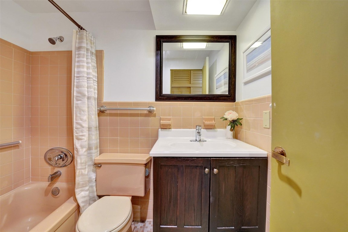 Coral Ridge Towers - Residential