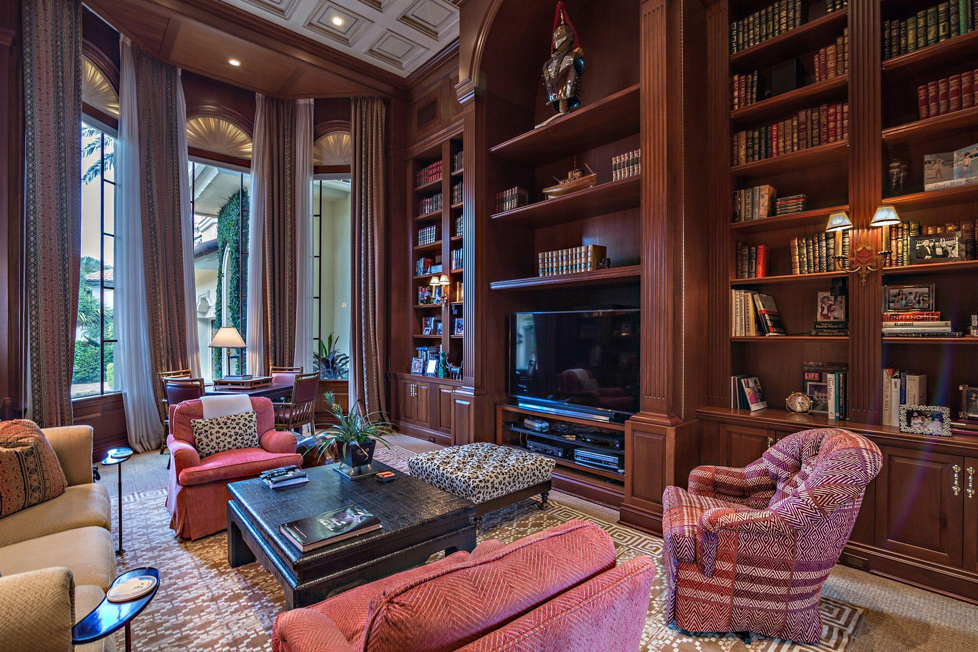 ADMIRALS COVE PAR E - Residential