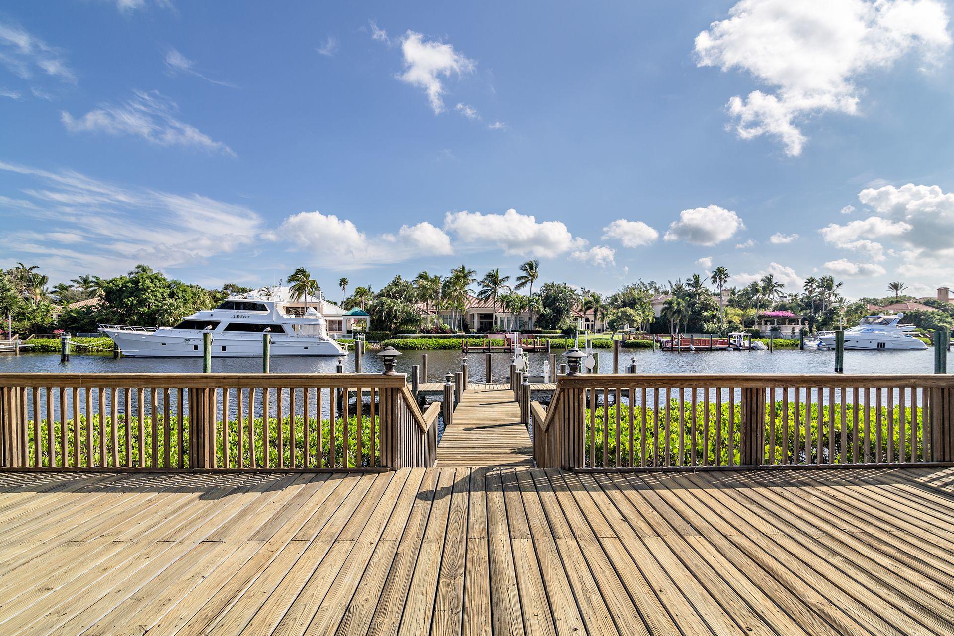 ADMIRALS COVE PAR E - Residential