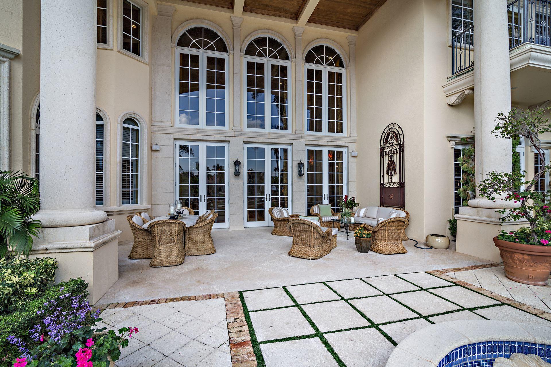 ADMIRALS COVE PAR E - Residential