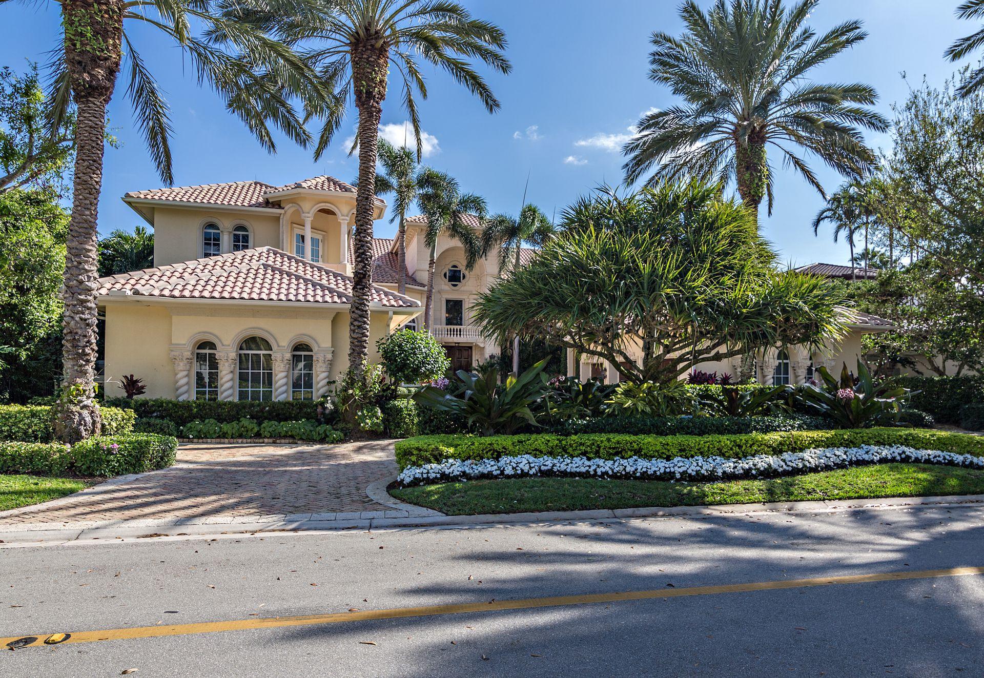 ADMIRALS COVE PAR E - Residential