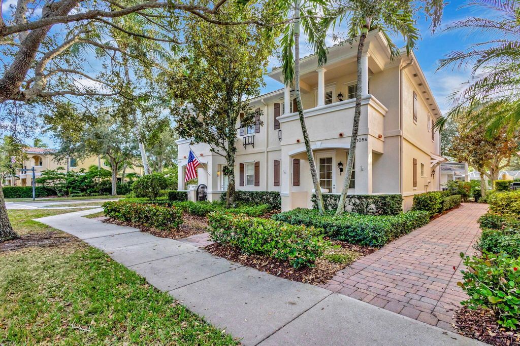 Photo of 4058 Parkside Drive, Jupiter, FL 33458 (MLS # R11043694)