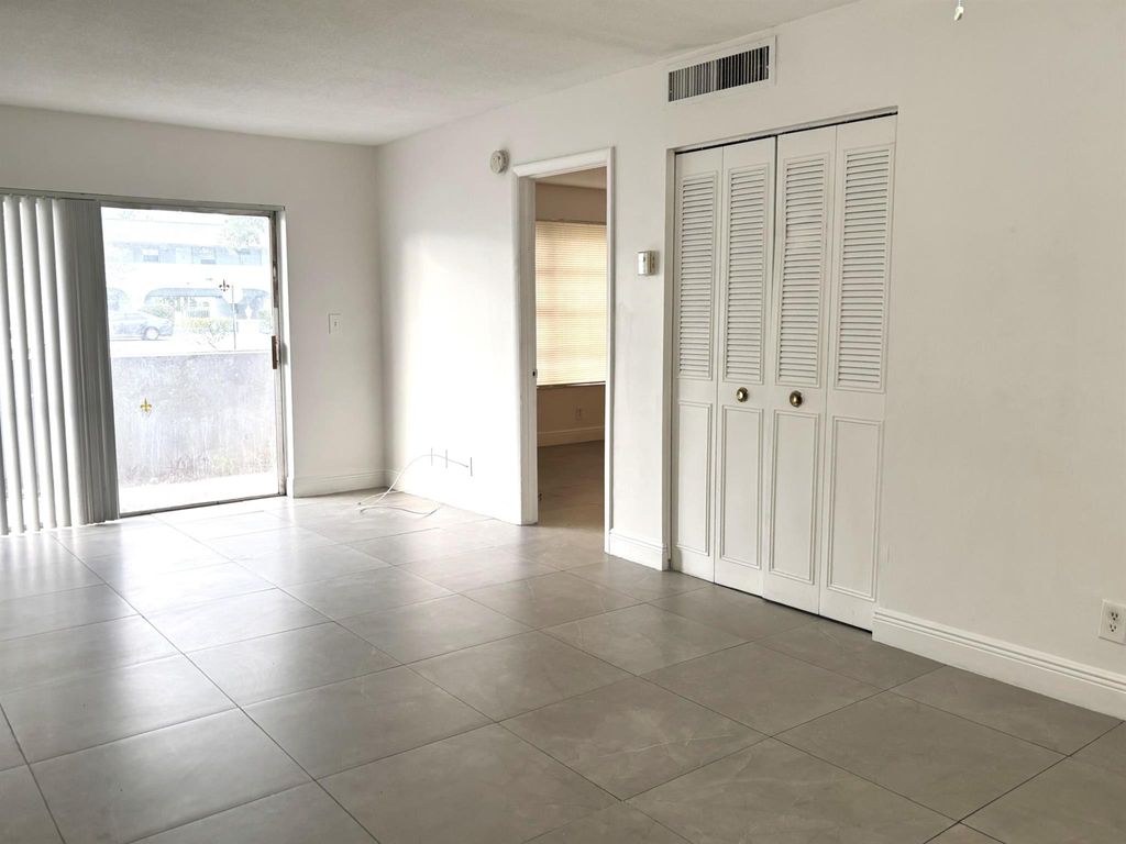 Photo of 491 NW 42nd Ave #19, Plantation, FL 33317 (MLS # R11087067)