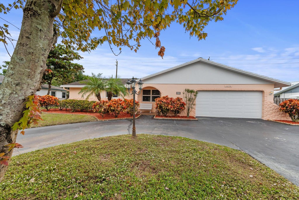 Photo of 4656 Franwood Drive, Delray Beach, FL 33445 (MLS # R11047687)