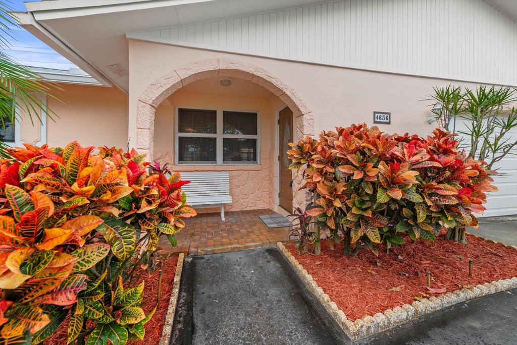 Photo of 4656 Franwood Drive, Delray Beach, FL 33445 (MLS # R11047687)