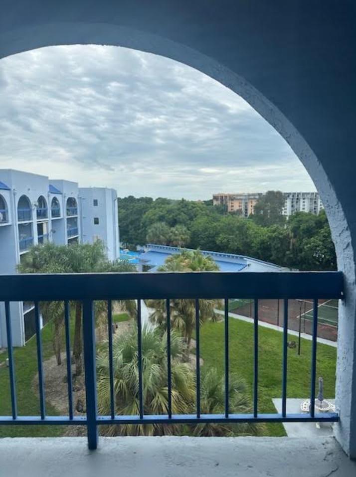 BLEAU GROTTO CONDO - Residential