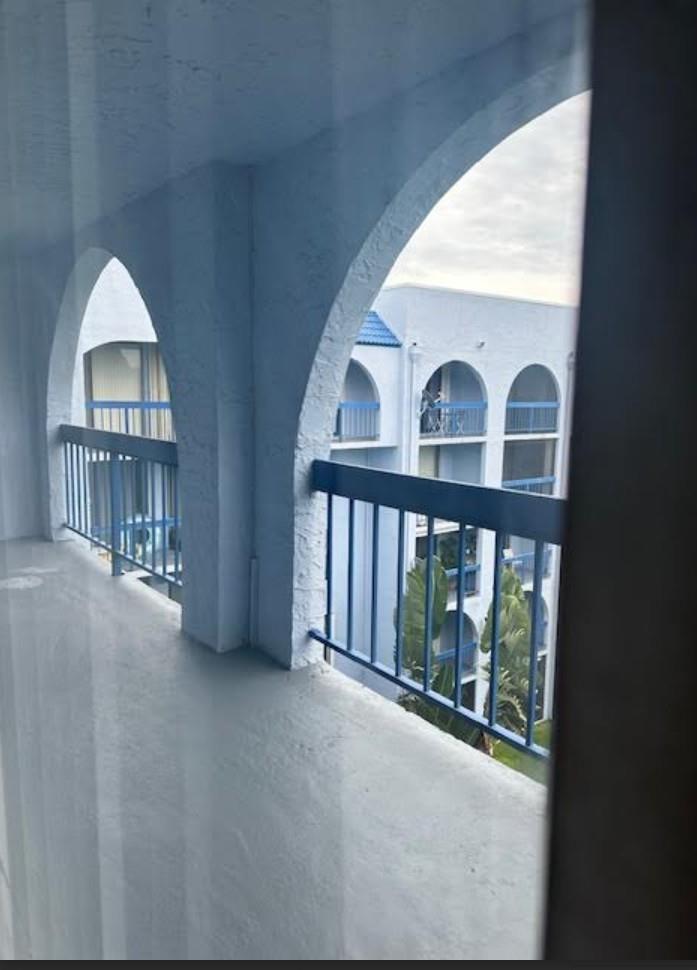 BLEAU GROTTO CONDO - Residential